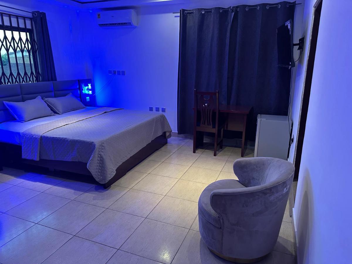 D Barfi Guesthouse, Excellent Location Kumasi Exterior foto